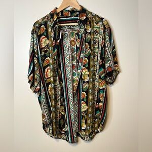 Vintage Guess Multicolor Patterned Button Down Shortsleeve Shirt